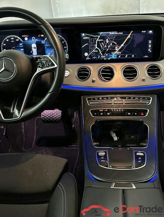 Mercedes E 300de Plug-In Hybrid AMG Aut. LED-Xenon Head-Up Widescreen Navi Ambient 1/2 Sport-Leather KeylessGo Camera Klima PDC ... #6