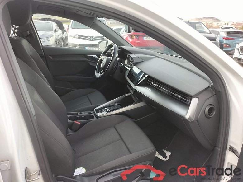 AUDI A3 / 2020 / 5P / berlina con portón Sportback 30 TFSI 81kW (110CV) S tronic #6