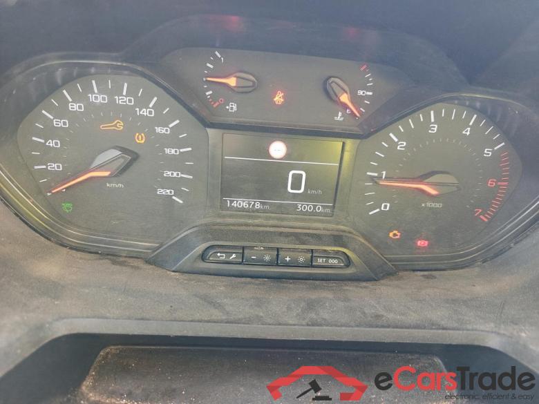 PEUGEOT Rifter / 2018 / 4P / combi Active Standard BlueHDi 73kW (IND) (CX2) #4