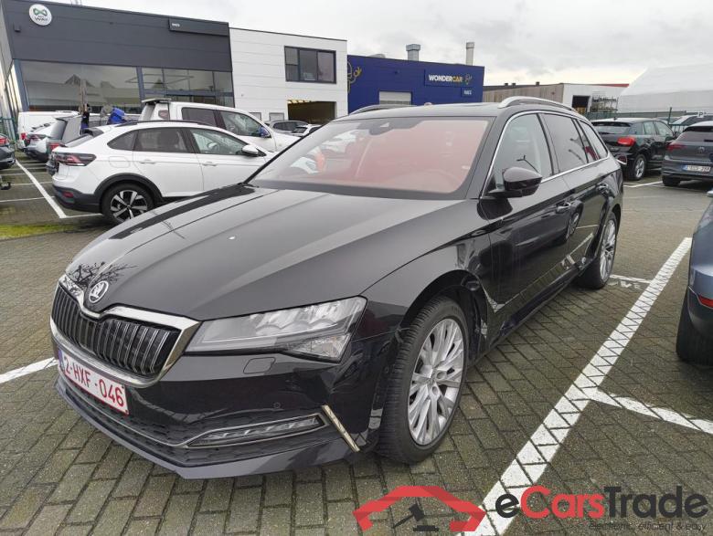 SKODA Superb Combi PHEV Superb Wagon Style 1,4 TSI iV 160 kW 6-speed automat. #1