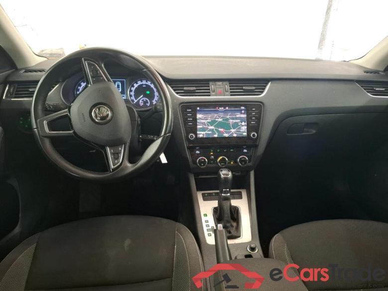 SKODA Octavia Combi / 2017 / 5P / Break 2.0 TDI SCR 150 DSG7 Business #5