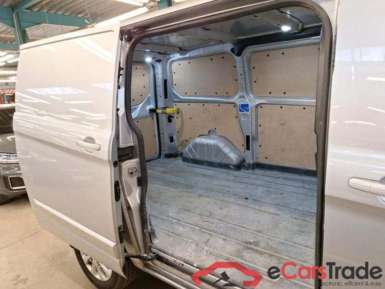 FORD TRANSIT CUSTOM 2.0TD 130PS LIMITED FWD 280 SWB #3