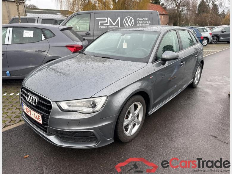 AUDI A3 Sportback Audi A3 Sportback Ambition 1.6 TDI  81(110) kW(ch) 6 vitesses #1