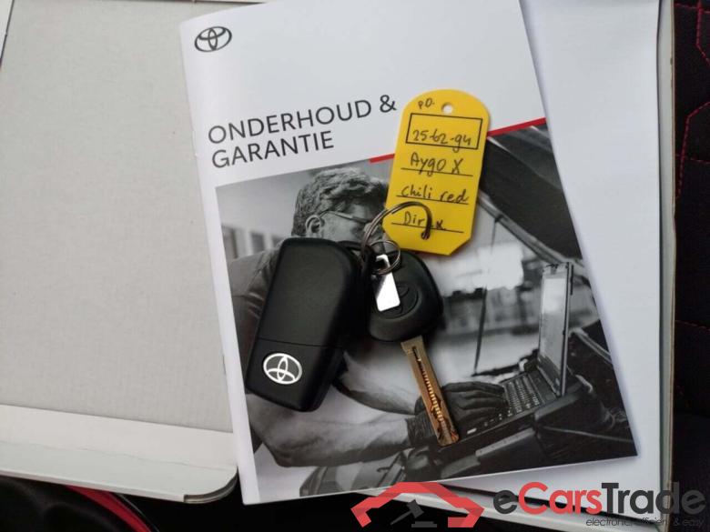 TOYOTA Aygo X 1.0 VVT-i MT Envy #3