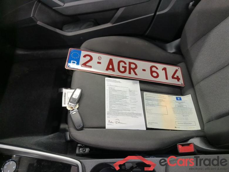 Audi A3 Sportback 1.5 35 TFSi 110kW S tronic S line 5d #4