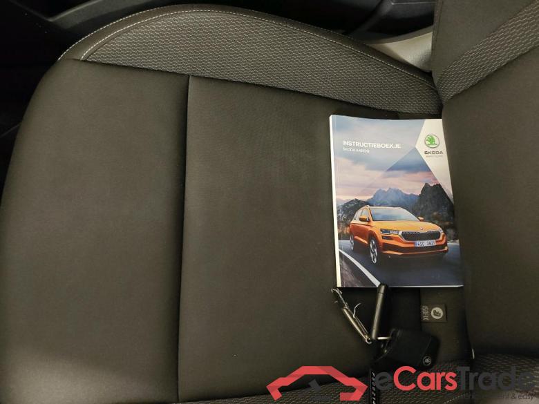 Škoda Karoq 1.0 TSI Greentech Business Edition 5d #4