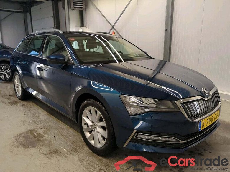 SKODA Superb Combi 1.4 TSI iV BnsEdPlus #4