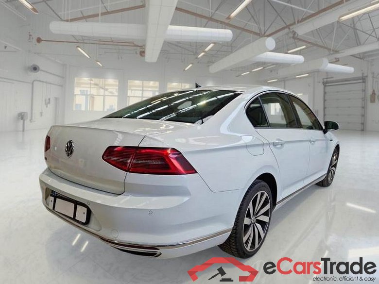 VOLKSWAGEN PASSAT / 2014 / 4P / BERLINA 1.4 TSI DSG GTE #2