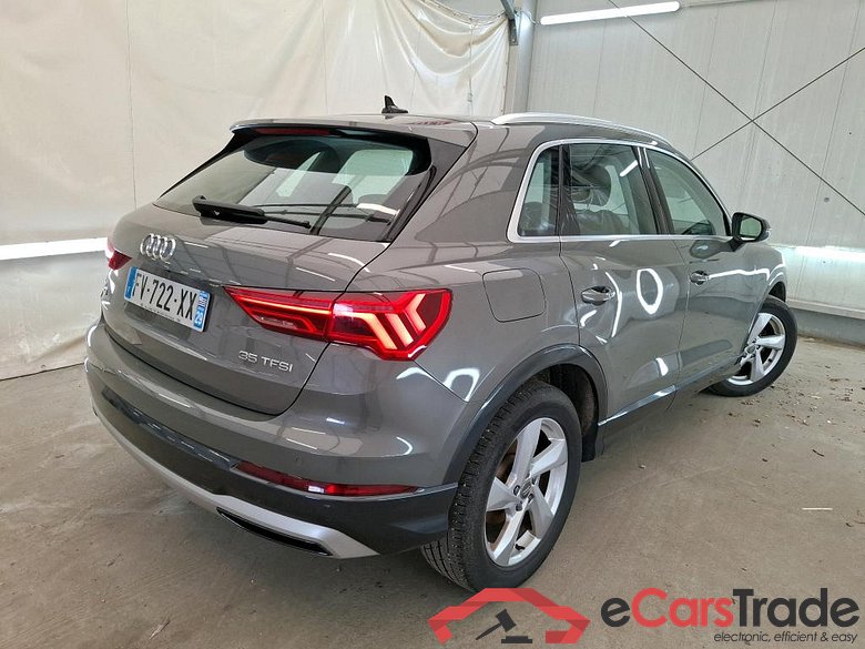 AUDI Q3 / 2018 / 5P / SUV 1.5 35 TFSI 150 S TRONIC DESIGN LUXE #3