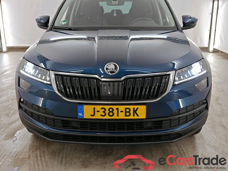 Skoda Karoq 1.5 TSI ACT Greentech DSG Buss Edition 5d #5