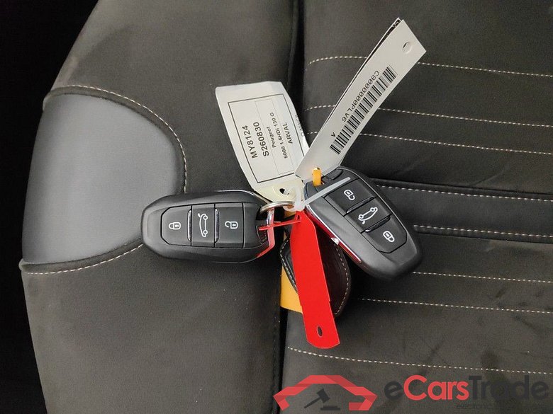 PEUGEOT 5008 DIESEL - 2021 1.5 BlueHDi 130 GT Pack AT 5d #4