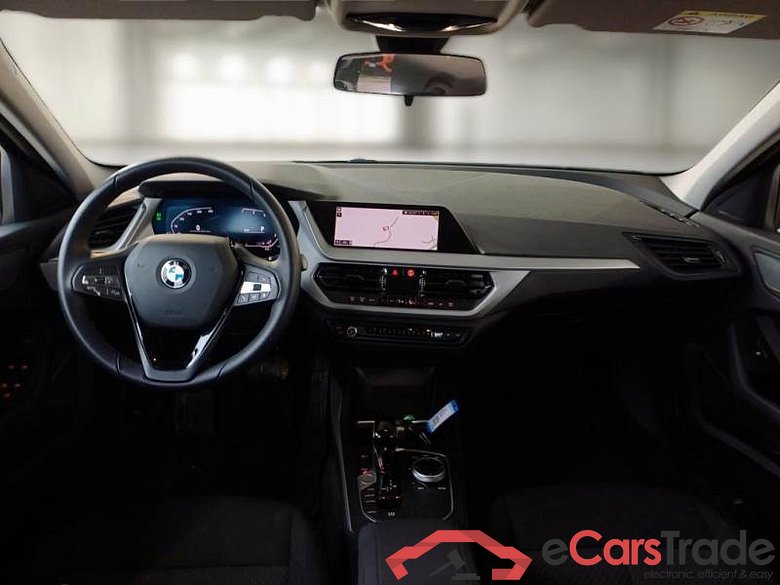BMW SERIE 1 / 2019 / 5P / BERLINA 116I #3
