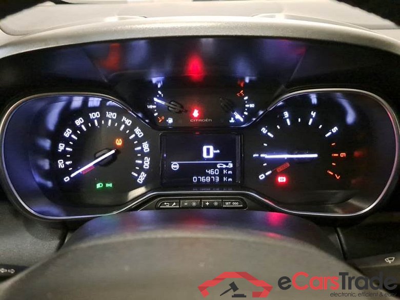 CITROEN C3 AIRCROSS / 2017 / 5P / SUV PURETECH 110 SeS SHINE #4