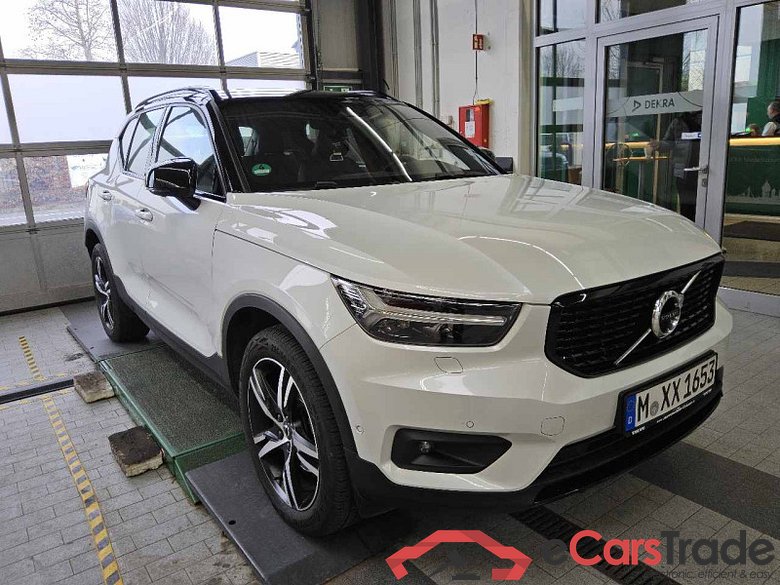 Volvo XC40 (2017->) DE - SUV5 B4 2WD EU6d, R-Design (EURO 6d), 2020 - 2022 #2
