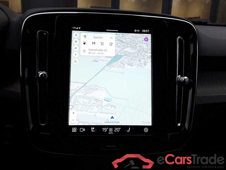 Volvo XC40 (2017->) DE - SUV5 B4 2WD EU6d, Plus Dark (EURO 6d), (Facelift) 2022 - 2024 #4