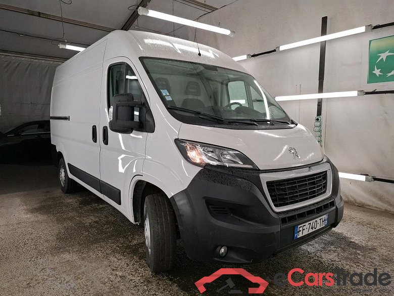 PEUGEOT Boxer / 2014 / 4P / Fourgon tôlé BLUEHDI 110 PREMIUM PACK 330 L2H2 #4