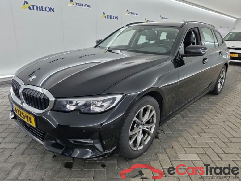 BMW 3-serie Touring 318iA Corporate Executive 5D 115kW