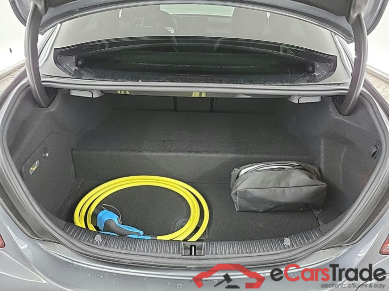 MERCEDES-BENZ C-Klasse Limousine C 300 e Business Solution AMG Limited 4D 235kW #5