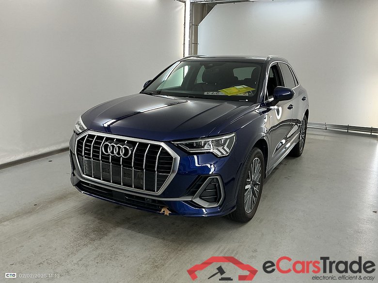AUDI Q3 1.4 45 TFSI E S TRONIC S LINE