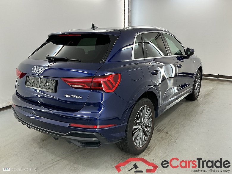 AUDI Q3 1.4 45 TFSI E S TRONIC S LINE #4