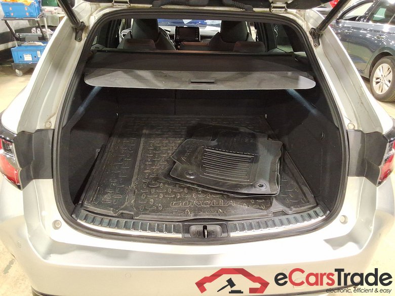 TOYOTA COROLLA TOURING SPORTS 2.0 HEV PREMIUM E-CVT #3