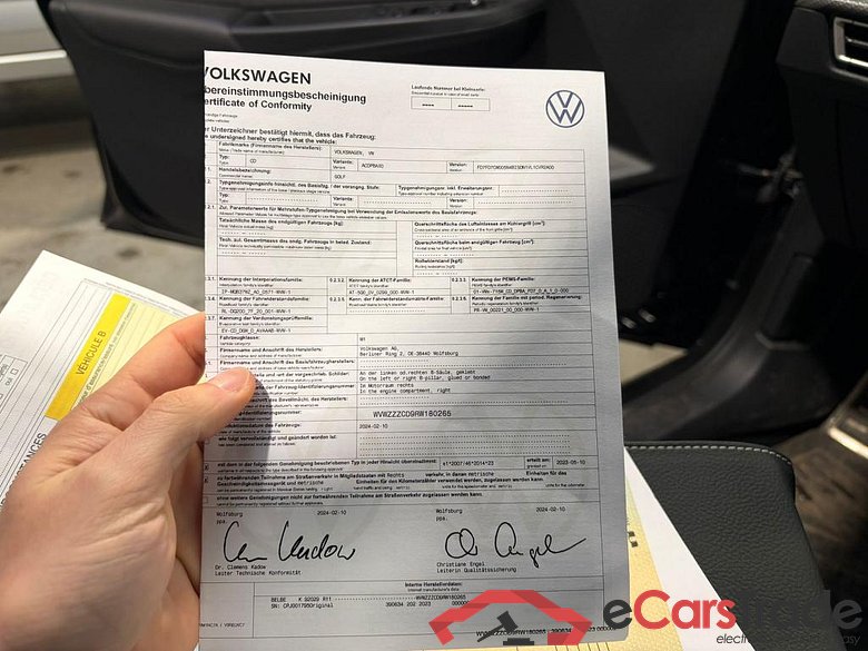 VOLKSWAGEN Golf VIII Golf R-Line Business Premium 1.5 eTSI 96 kW (130 ch) 7 vitesses DSG #3