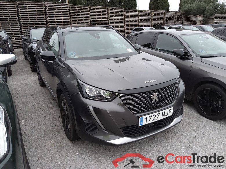 PEUGEOT 2008 Allure Pack 130 S&S EAT8 PureTech #1