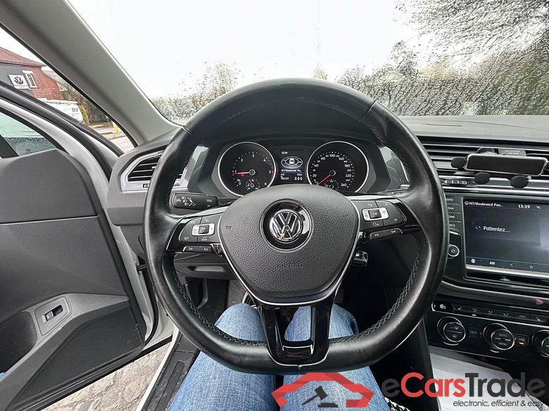 VOLKSWAGEN Tiguan Tiguan Comfortline 2.0 TDI SCR BMT 85 kW (115 ch) 6 vitesses manuel #4