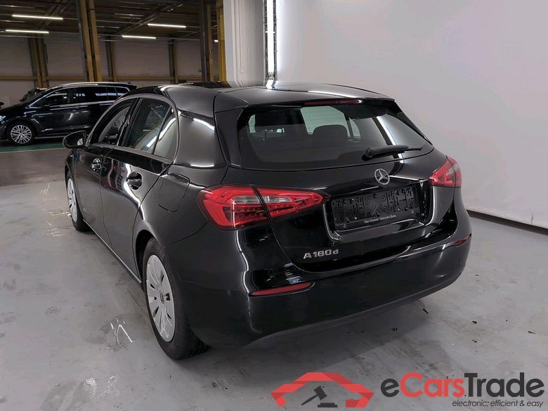 MERCEDES-BENZ A-CLASS 180 D BUSINESS SOLUTION ESSENTIAL #3