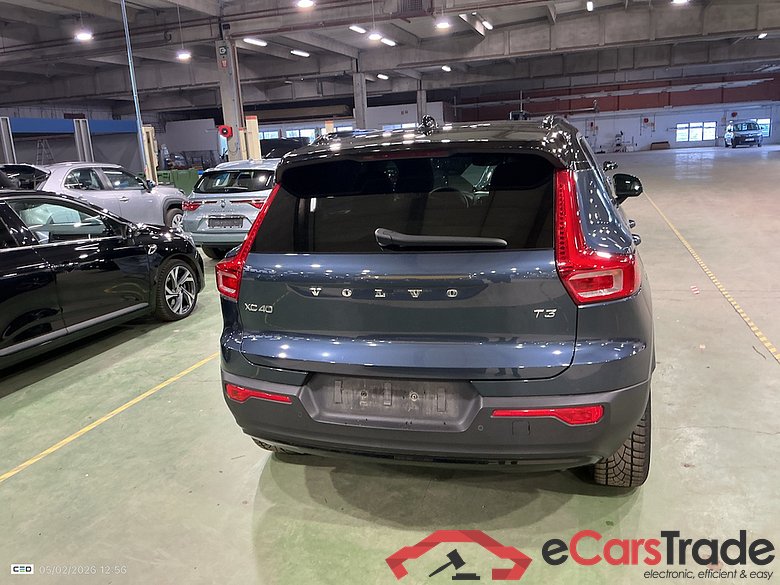 VOLVO XC40 1.5 T3 R-Design Geartronic #5