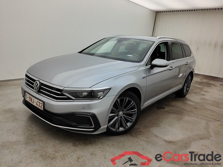 Volkswagen Passat Variant 1.4 TSI DSG6 GTE Business 5d #1