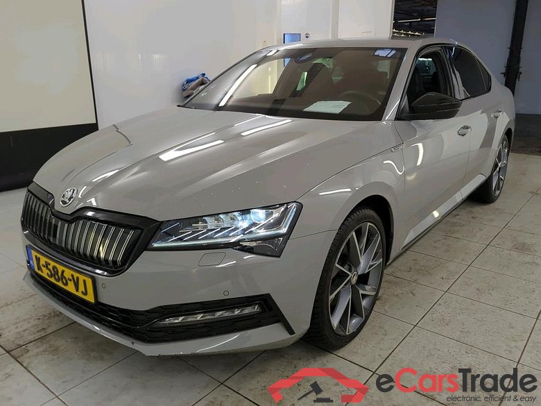 Skoda Superb 1.4 TSI PHEV DSG Sportline Business 5d