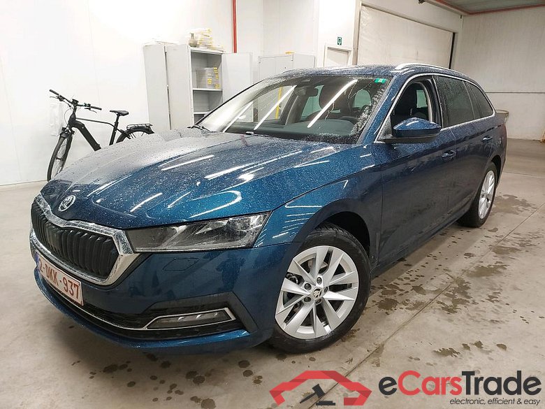 SKODA - SKO OCTAVIA COMBI 1.0 TSI eTec 110PK DSG7 Clever+ & Side Assist & Travel Assist * PETROL *