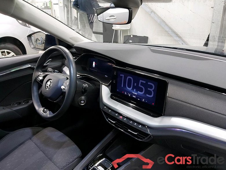 SKODA - SKO OCTAVIA COMBI 1.0 TSI eTec 110PK DSG7 Clever+ & Side Assist & Travel Assist * PETROL * #3