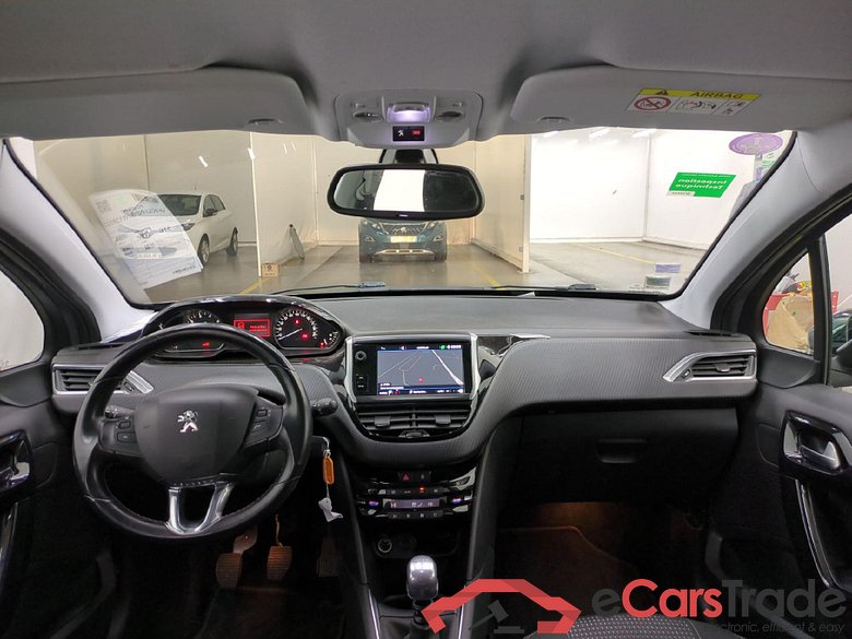 208 Allure Business 1.2 PureTech 110CV BVM6 E6dT #5