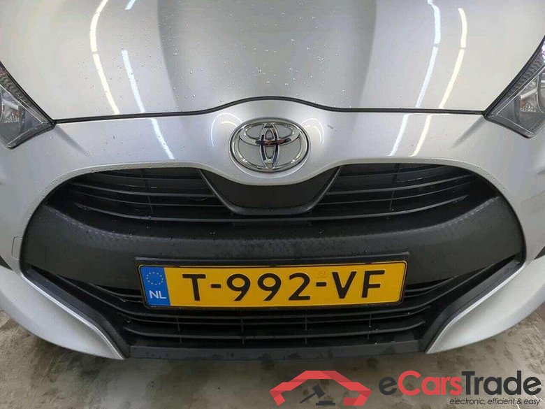 TOYOTA Yaris 1.5 VVT-i Active #4