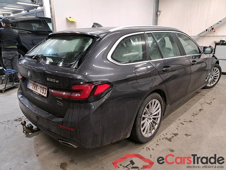 BMW - BMW 5 TOURING 530e Auto 292PK Business Edition With Dakota Heated Seats & Pack Driving Assistant Plus & Parking Assistant Plus * HYBRID * #2