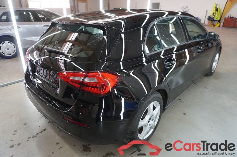 MERCEDES-BENZ A-Klasse A 180 d 8G-DCT 5d 85kW #2