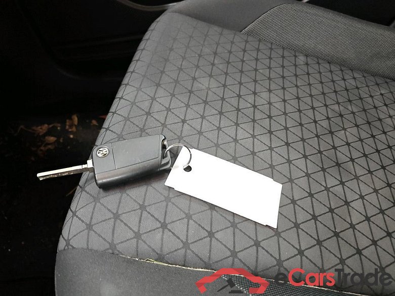 VOLKSWAGEN T-Cross 70 kW #6