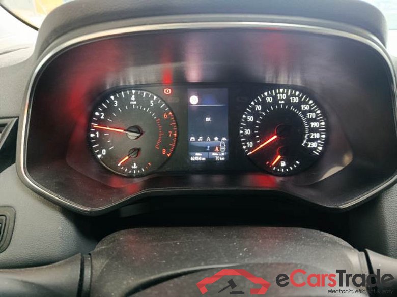 RENAULT CLIO / 2019 / 5P / BERLINA 1.0 TCE 74KW BUSINESS #4