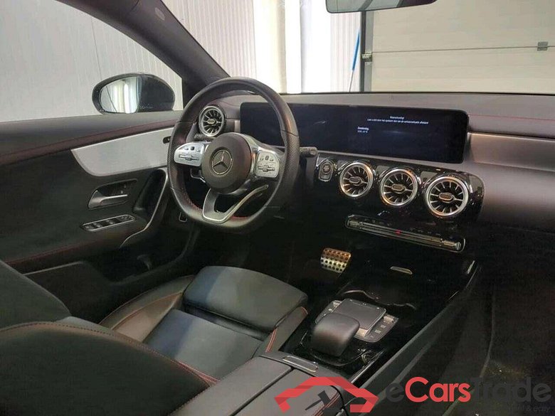 MERCEDES-BENZ CLA-klasse 180 Bus. Sol. AMG #3