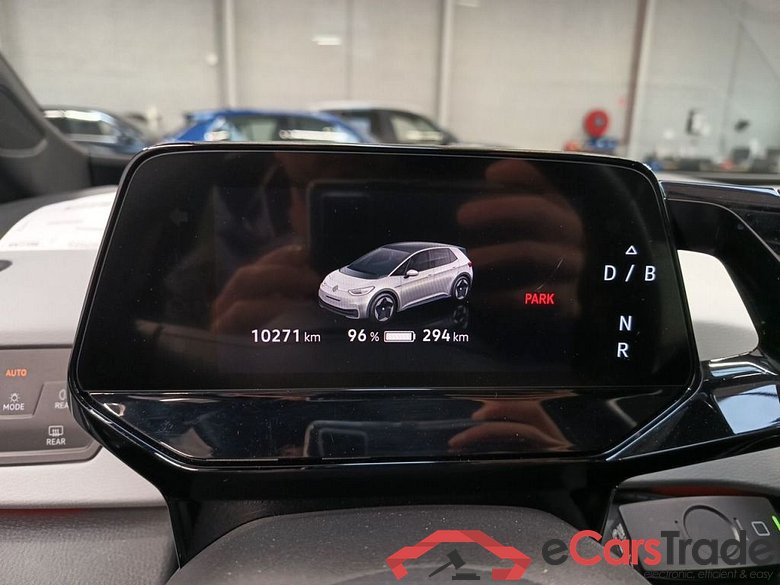 VOLKSWAGEN ID.3 - 2020 ID.3 58kWh 204 Pro Performance 5d #6