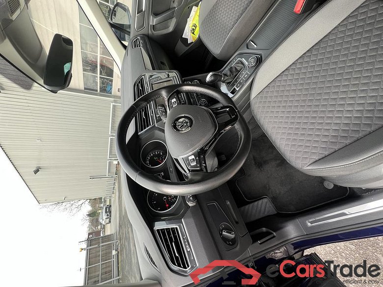 VOLKSWAGEN Tiguan 4 motion #6