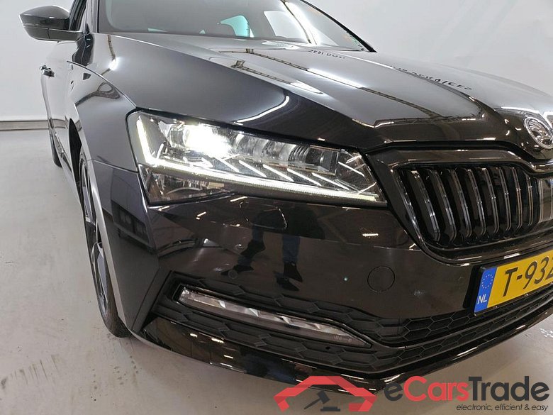 SKODA Superb Combi 110 kW #4