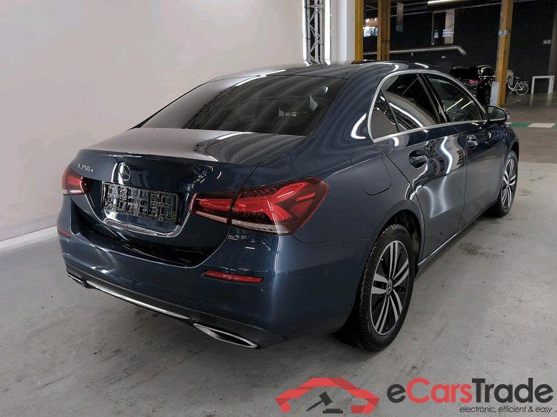 MERCEDES-BENZ CLASS A SEDAN (V177) A 250 e PHEV Business Solution #4