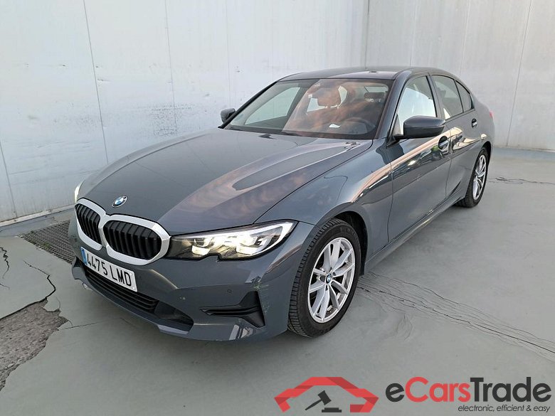 BMW Serie 3 / 2018 / 4P / sedán 318d Auto.