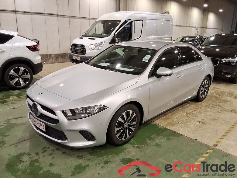 MERCEDES-BENZ A-CLASS 2.0 A 180 D DCT BUSINESS SOLUTION