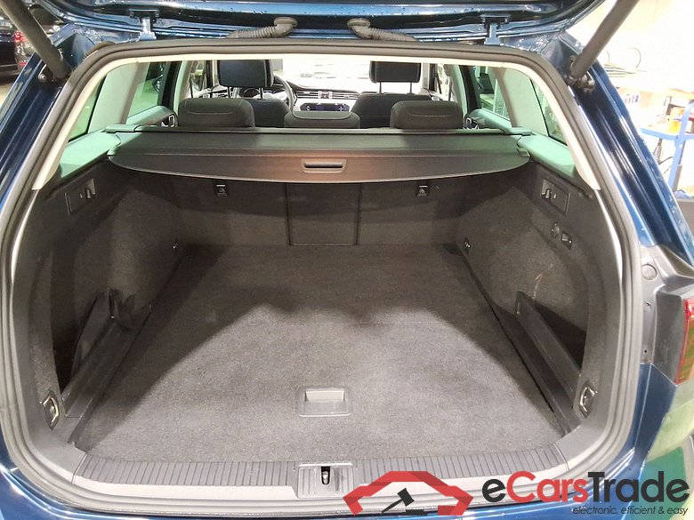 VOLKSWAGEN PASSAT VARIANT DIESEL - 2019 2.0 TDi SCR Style Business DSG #3