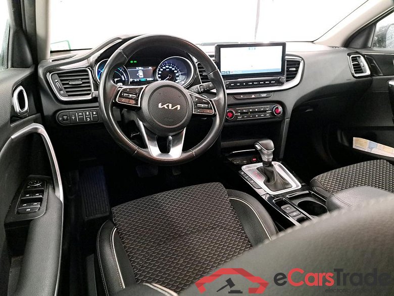 KIA XCeed / 2019 / 5P / Crossover 1.6 GDI ISG ISG PHEV ACTIVE BUS DCT6 #5