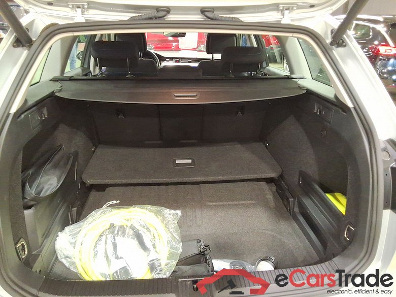 VOLKSWAGEN Passat 1.4 TSI MSQ VARIANT GTE BUSINESS #3